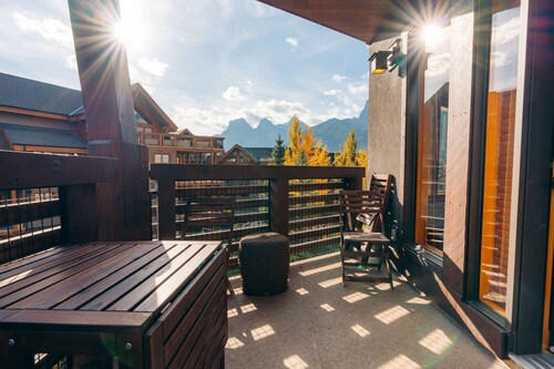 Rundle Cliffs Lodge by Canmore Premier 