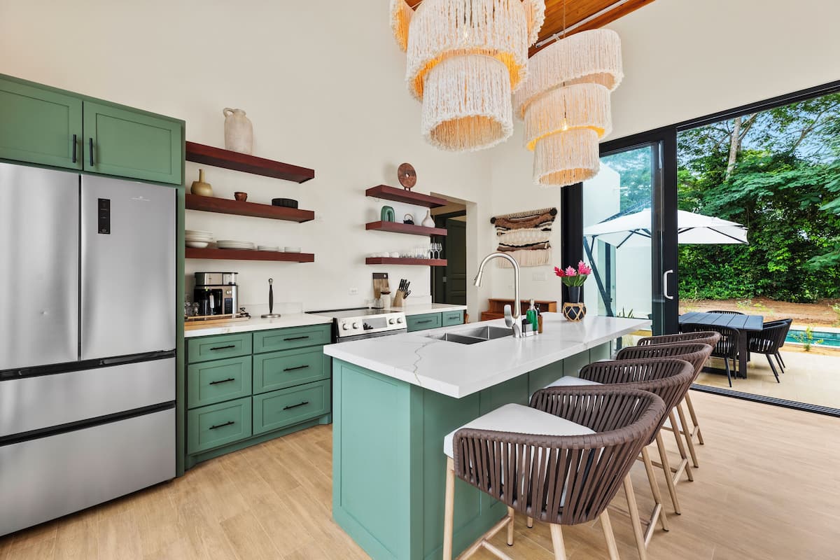 Villa, 2 chambres (Riverfront with Pool) | Cuisine privée