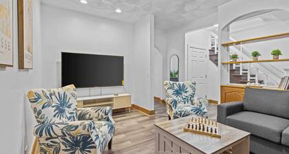 New Luxury & Spacious House in the Heart of Janesville