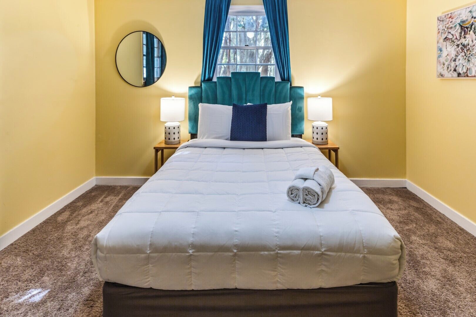 5 habitaciones y tabla de planchar con plancha 