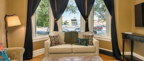 تلفزيون ذكي