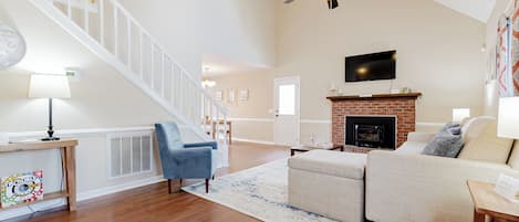 House, 4 Bedroom, 2 Bathrooms | Zona de estar