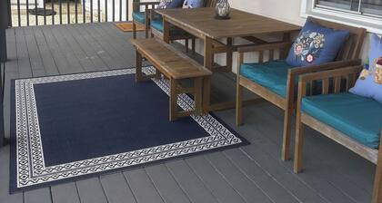 Oceanside Duplex 7 houses to Ocean
Your Beautiful Beach Vacation Awaits