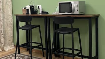 Caja de seguridad en la habitación, insonorización y wifi gratis