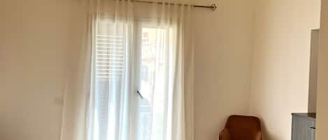 Deluxe Double Room | In-room safe, soundproofing, free WiFi