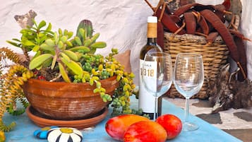 Alimentos y bebidas