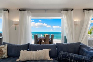 تلفزيون ذكي