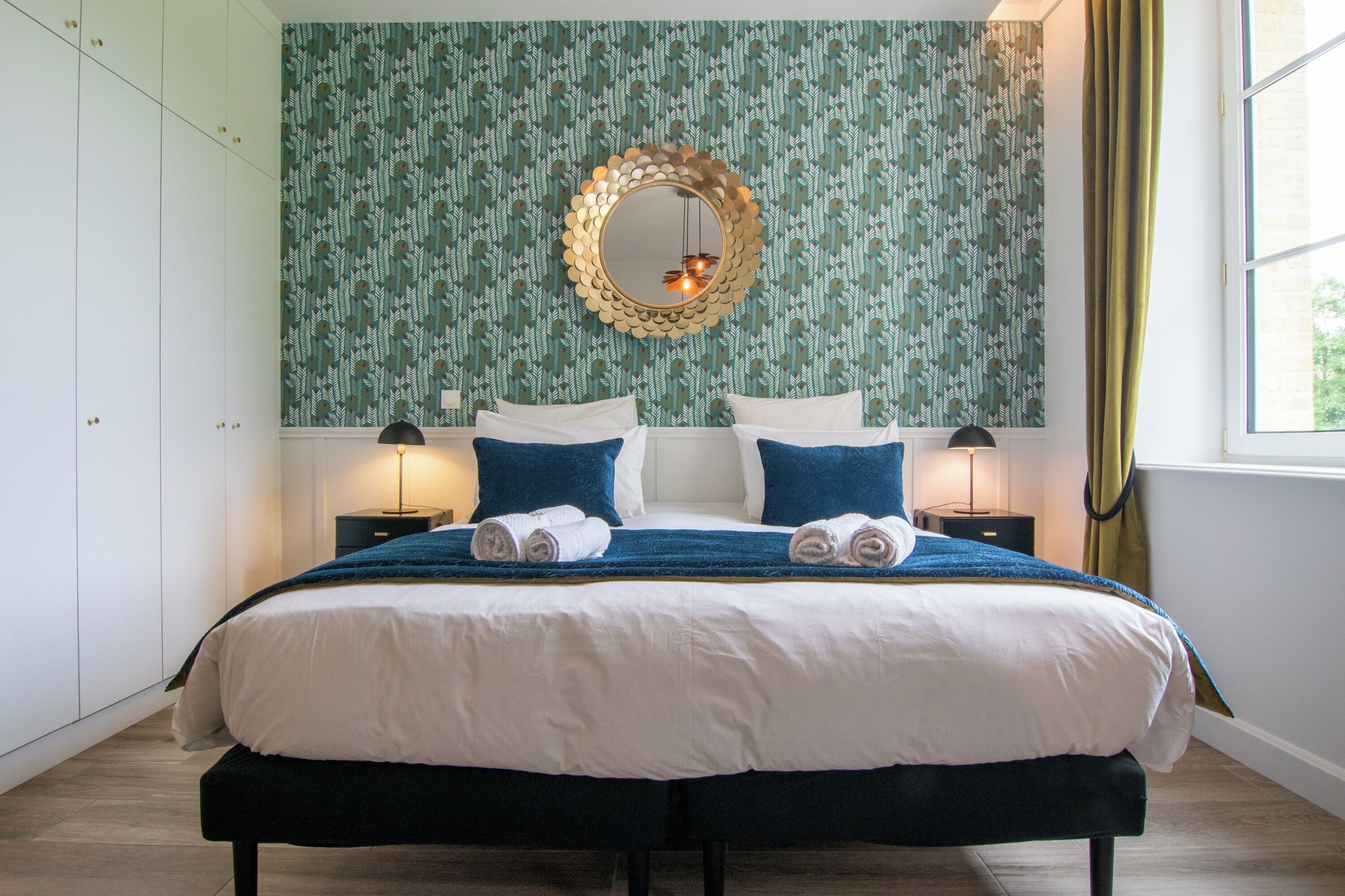 1 slaapkamer, een strijkplank/strijkijzer, gratis wifi, beddengoed