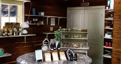 Serenity at Rock Retreat Room 23