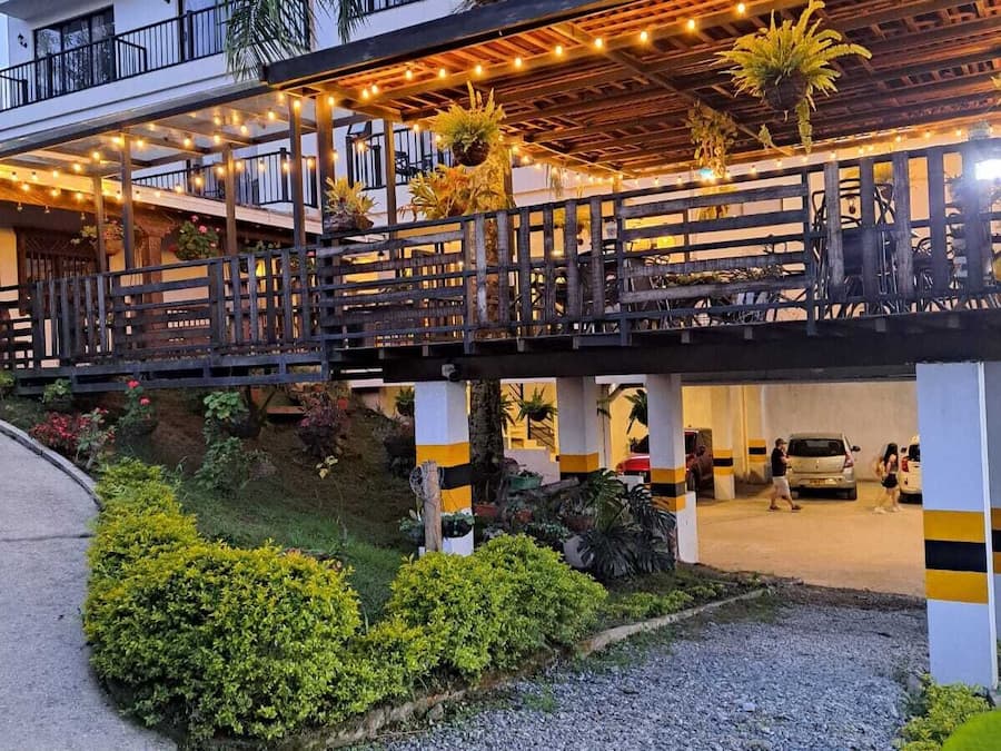 Fachada da propriedade