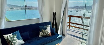 Mountaintop paradise minutes away from Arraial do Cabo's iconic beaches
