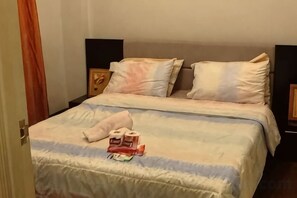 Unclassified image, 5 of 20, button - Palm Tree Genlex Condo (Pasay)