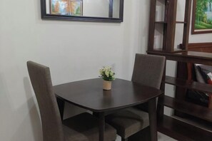 Room - Palm Tree Genlex Condo (Pasay)