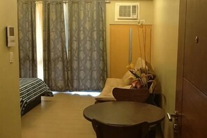 Room - Palm Tree Genlex Condo (Pasay)