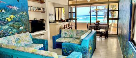 Een smart-tv en boeken