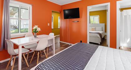 Cozy 1 Bedroom Cottage