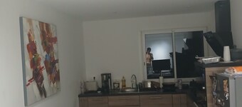 Apartment close to all shops is quiet with friendly accept!