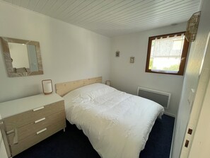 2 habitaciones, tabla de planchar con plancha y wifi gratis 