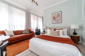 1 bedroom, iron/ironing board, free WiFi, bed sheets - Cosy & Bright Serviced Apartment in Mayfair, London (Greater London)
