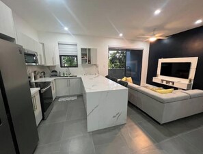 Interior - Luxury Executive Condo (Runaway Bay)