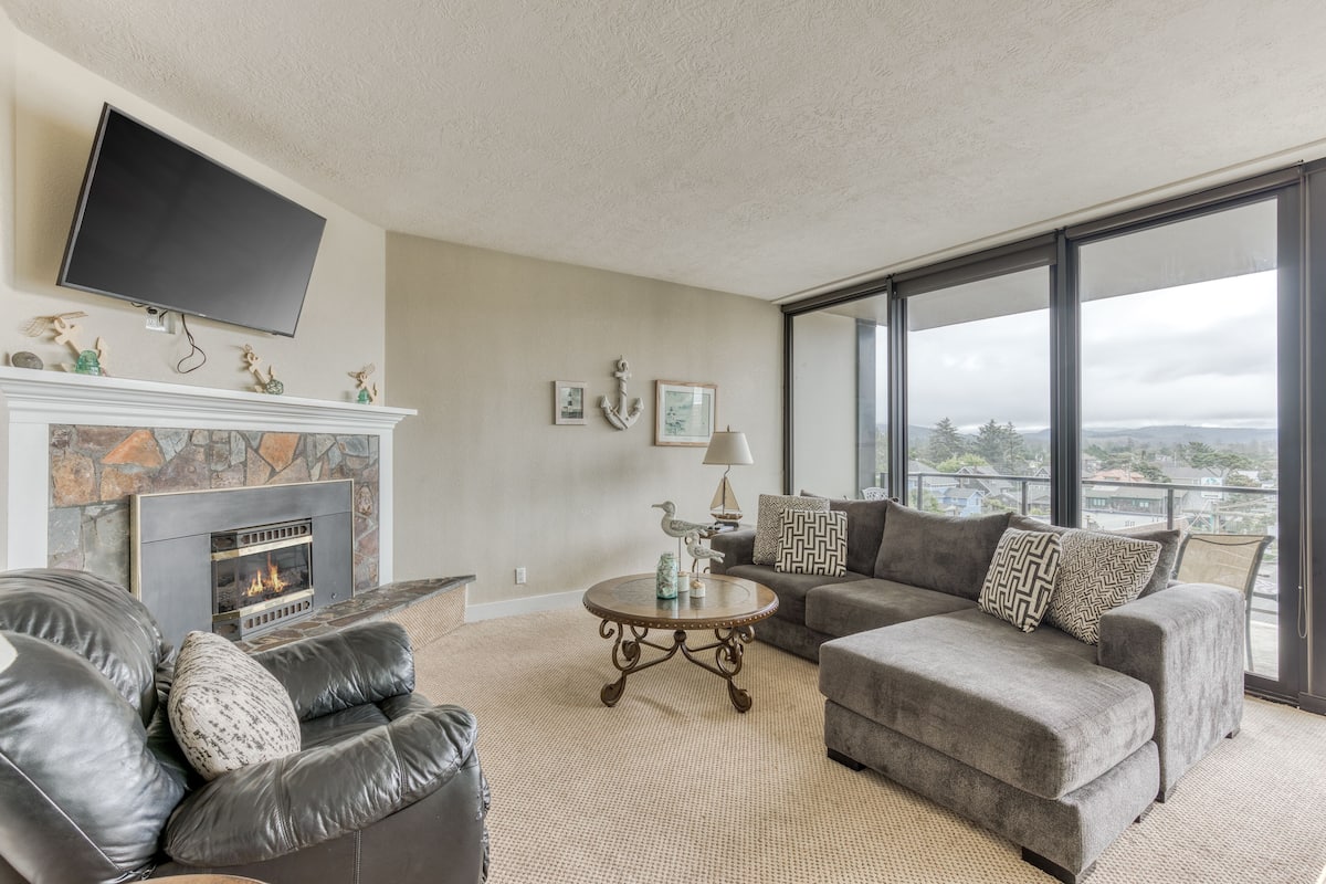 Economy Apartment, 2 Bedrooms | Living area | Fireplace