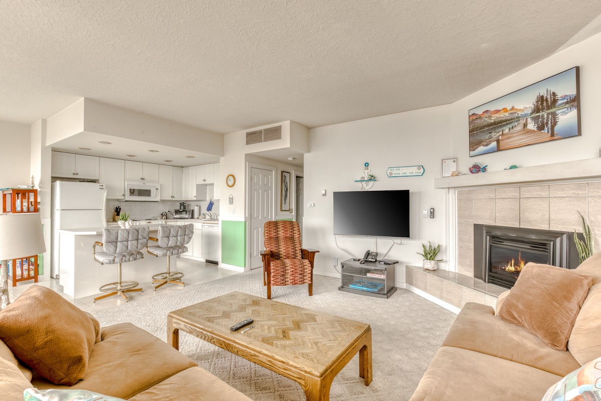 Classic Apartment, 2 Bedrooms | Living area | Fireplace