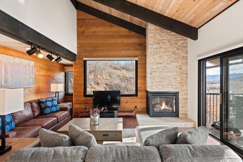 Snowmass Mountain by Snowmass Vacations