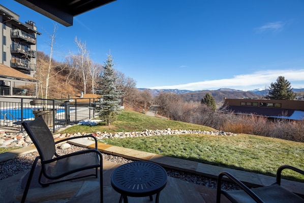 Condo, 2 Bedrooms (H1) | Terrace/patio