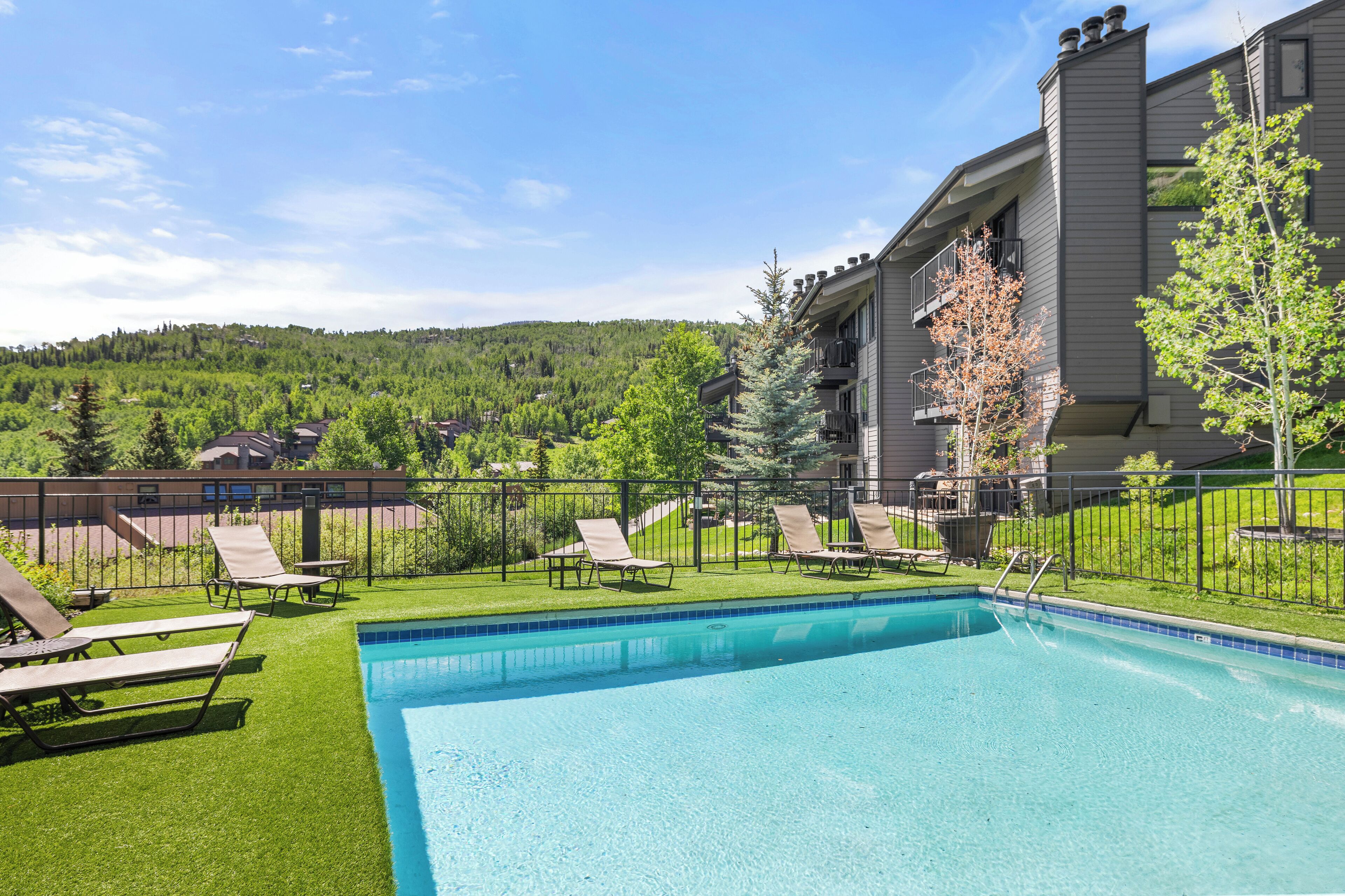 Außenpool (je nach Saison geöffnet)