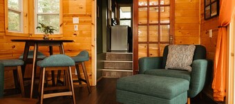 Peaceful Riverside Cabin