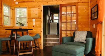 Peaceful Riverside Cabin