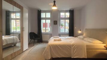 2 bedrooms, iron/ironing board, WiFi, bed sheets