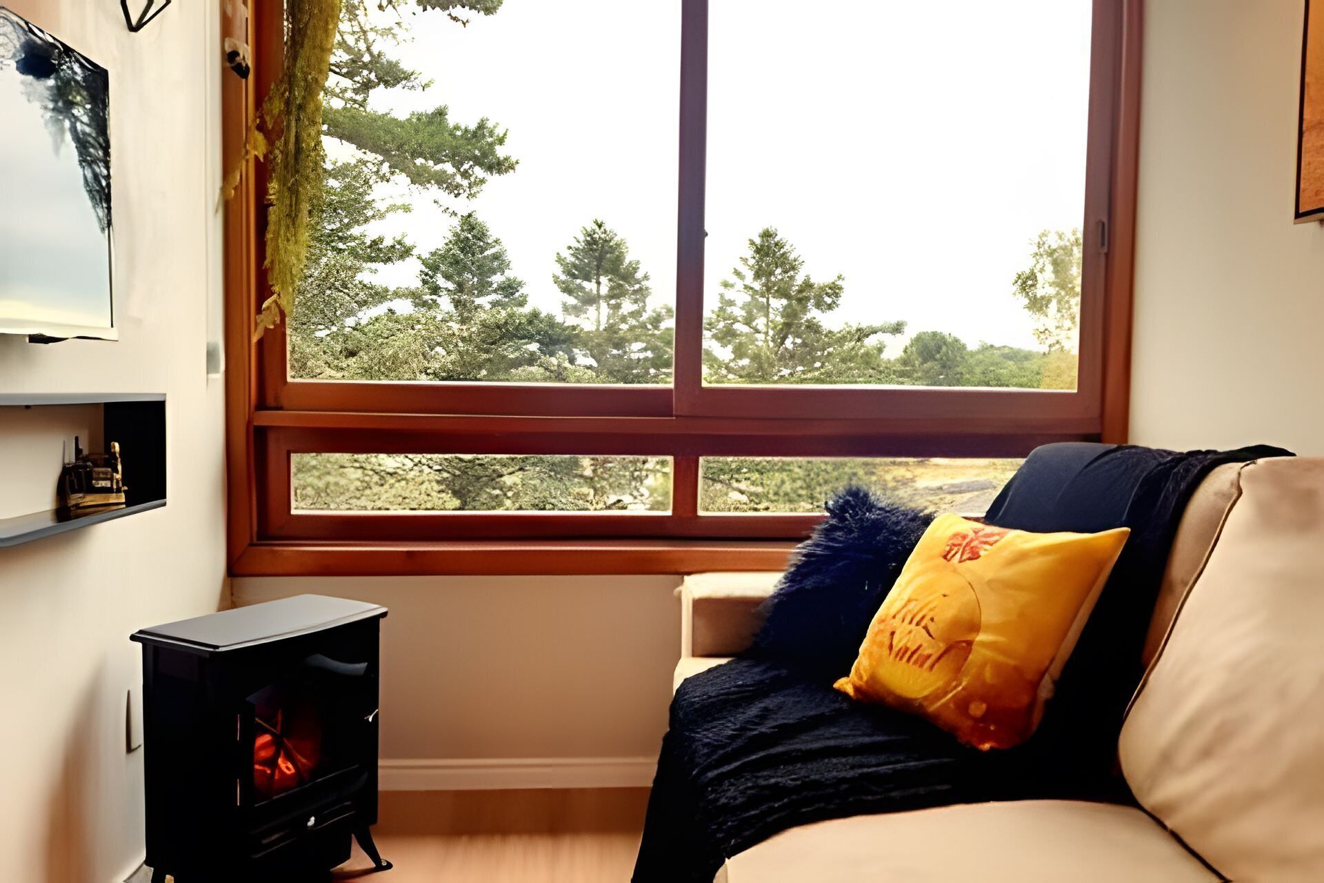 Basic Apartment | Living area | Flat-screen TV