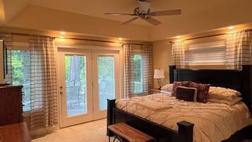 4 bedrooms, in-room safe, iron/ironing board, travel crib