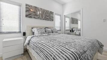 1 chambre, fer et planche Ă repasser, Wi-Fi, draps fournis