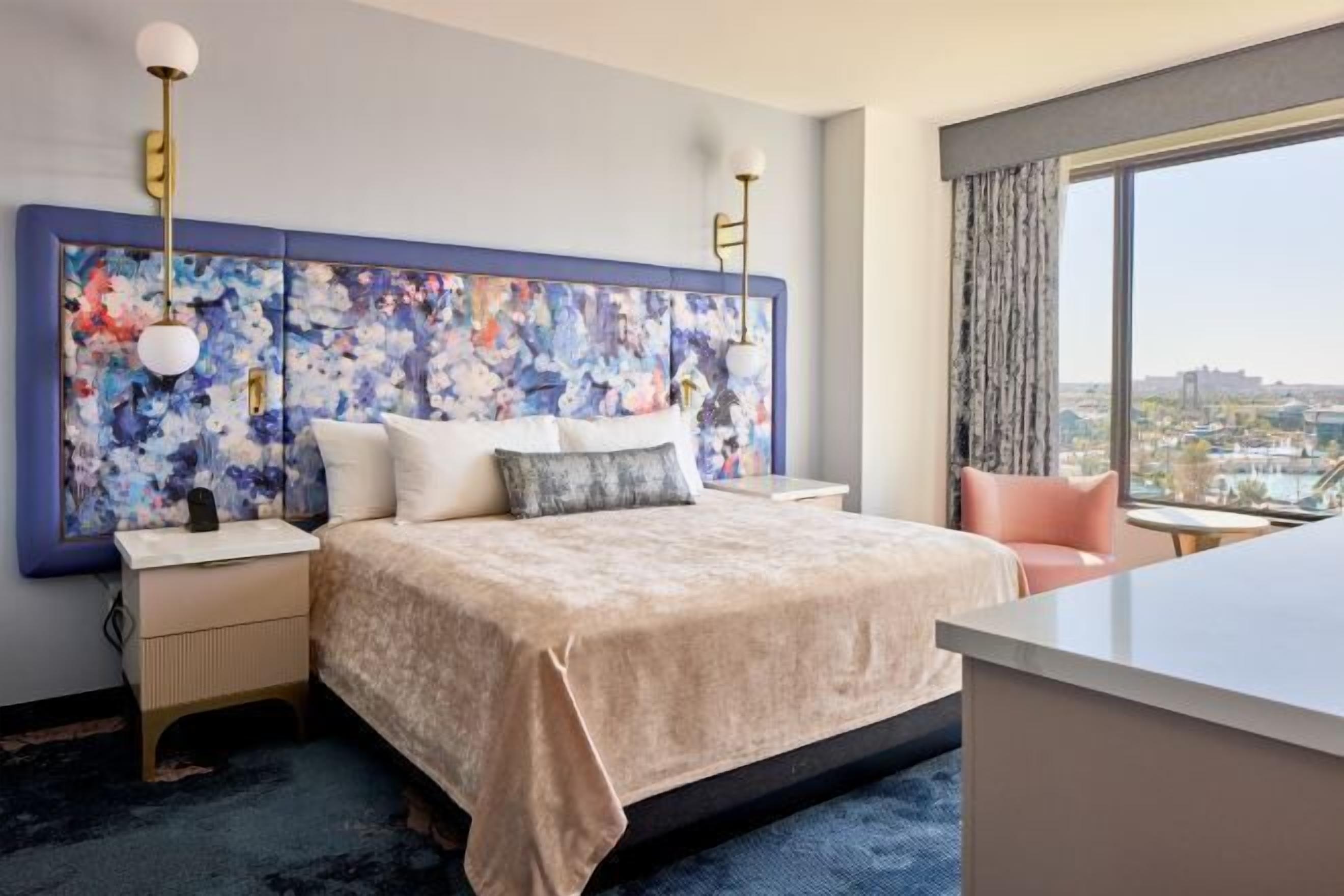 In-room safe, desk, laptop workspace, iron/ironing board