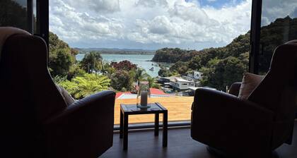 Tuis nest, family beach bach at Opito bay