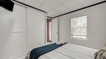 3 chambres, fer et planche Ă repasser, Wi-Fi, draps fournis