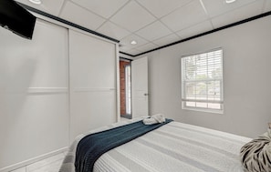 3 chambres, fer et planche Ă repasser, Wi-Fi, draps fournis