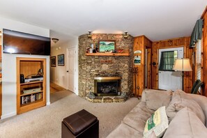TV, fireplace