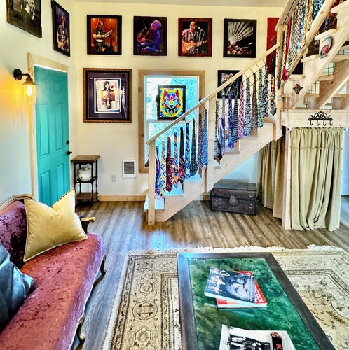 One of a kind, property with 3 charming houses, horse facility and pets welcome.