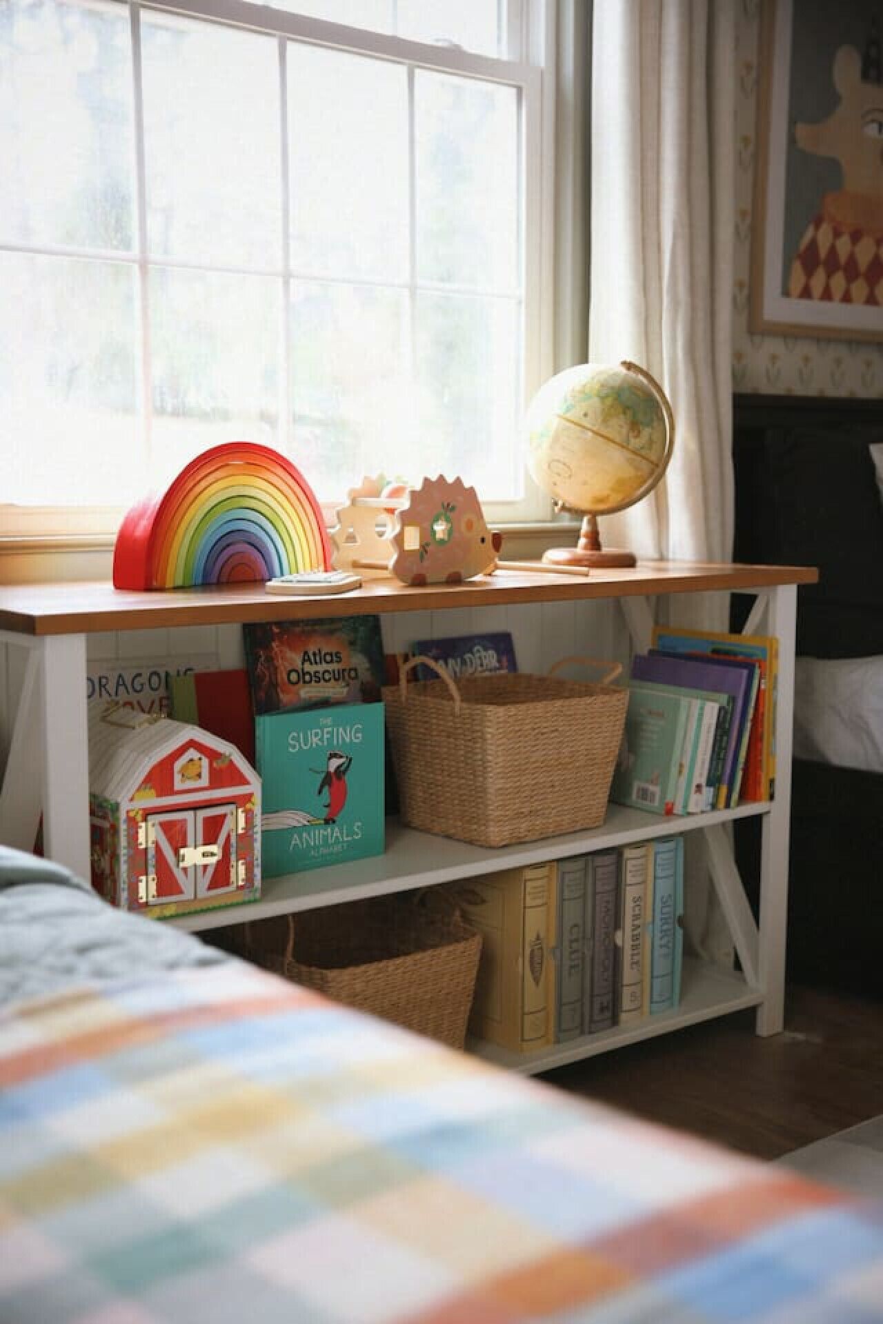 4 slaapkamers, een bureau, een strijkplank/strijkijzer, reisbedje