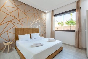 4 soverom, strykejern/-brett, reiseseng for barn og wi-fi