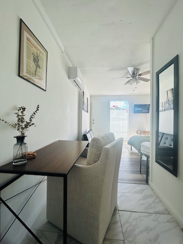 Perfect guesthouse near Downtown San Diego