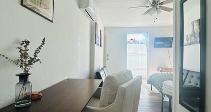 Perfect guesthouse near Downtown San Diego