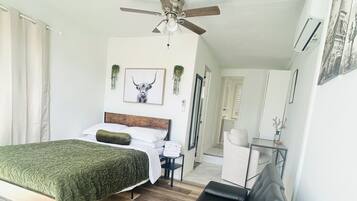 1 bedroom, desk, iron/ironing board, free WiFi