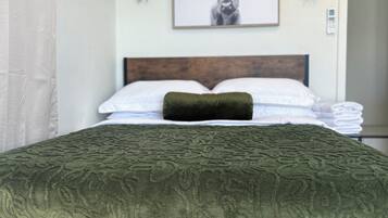 1 habitación, escritorio, tabla de planchar con plancha y wifi gratis