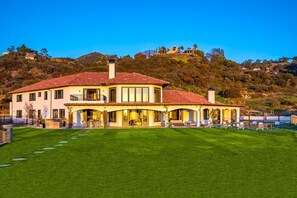 Exterior - Malibu Sky View Estate (Malibu)