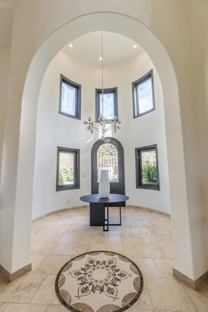 Interior - Malibu Sky View Estate (Malibu)