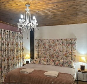 Comfort Chalet, Mountainside | Bathroom - Campos do Jordão Chalés (Campos do Jordão)